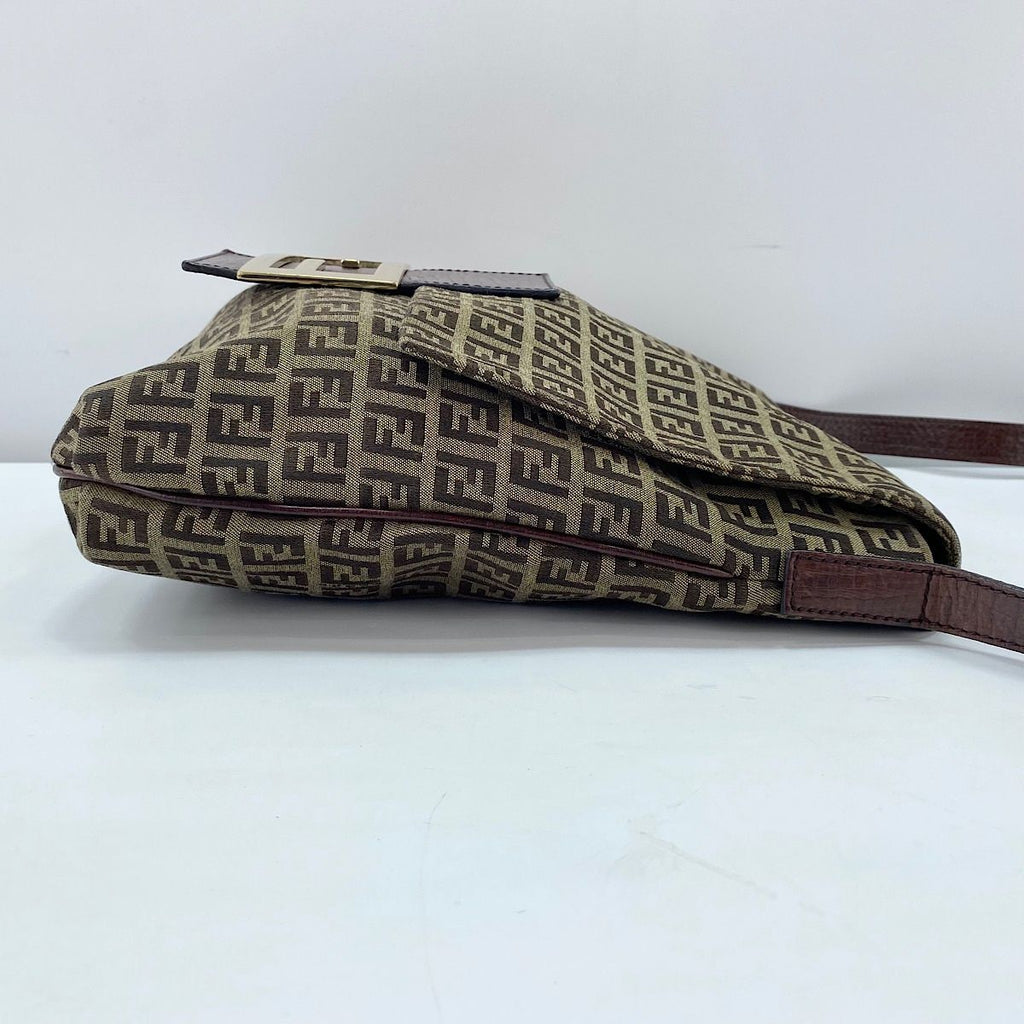 Fendi Shoulder Bag Beige — view 5
