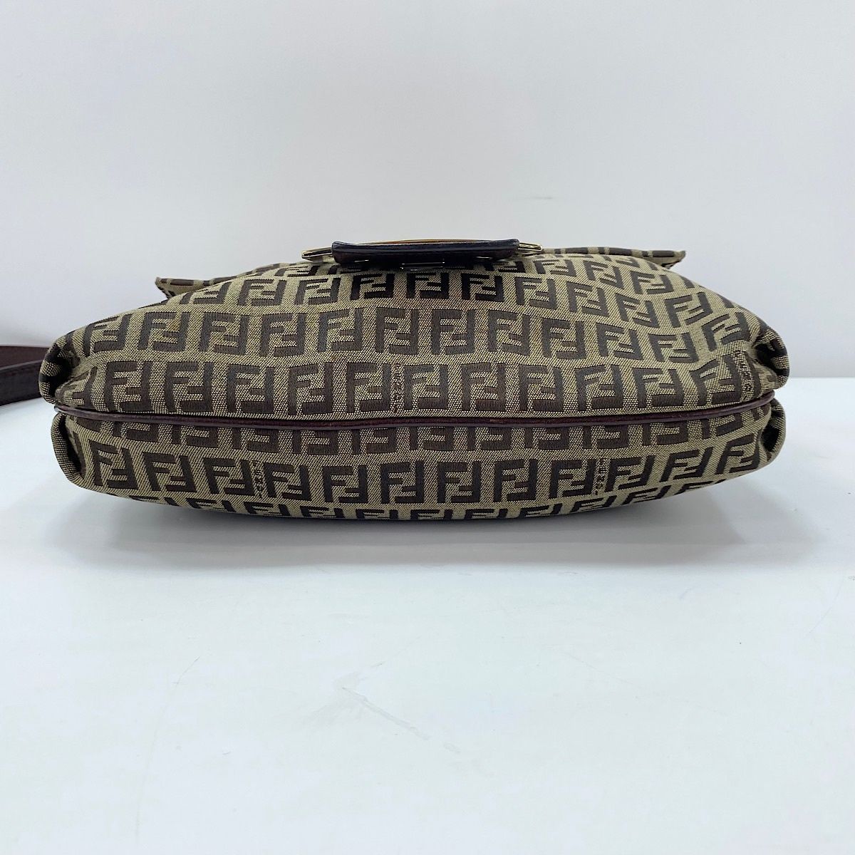 Fendi Shoulder Bag Beige — view 7