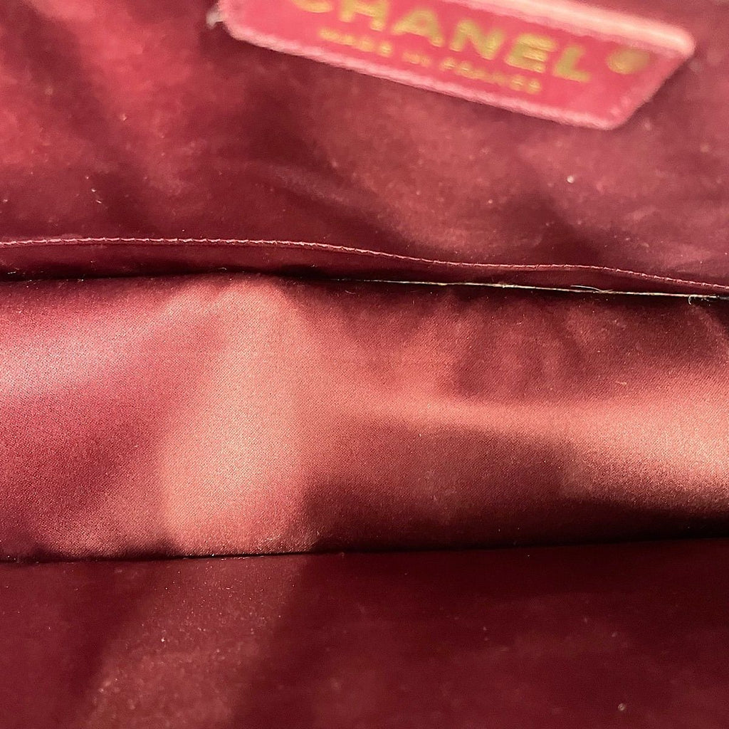 Chanel Shoulder Bag Quilted 28 — view 8