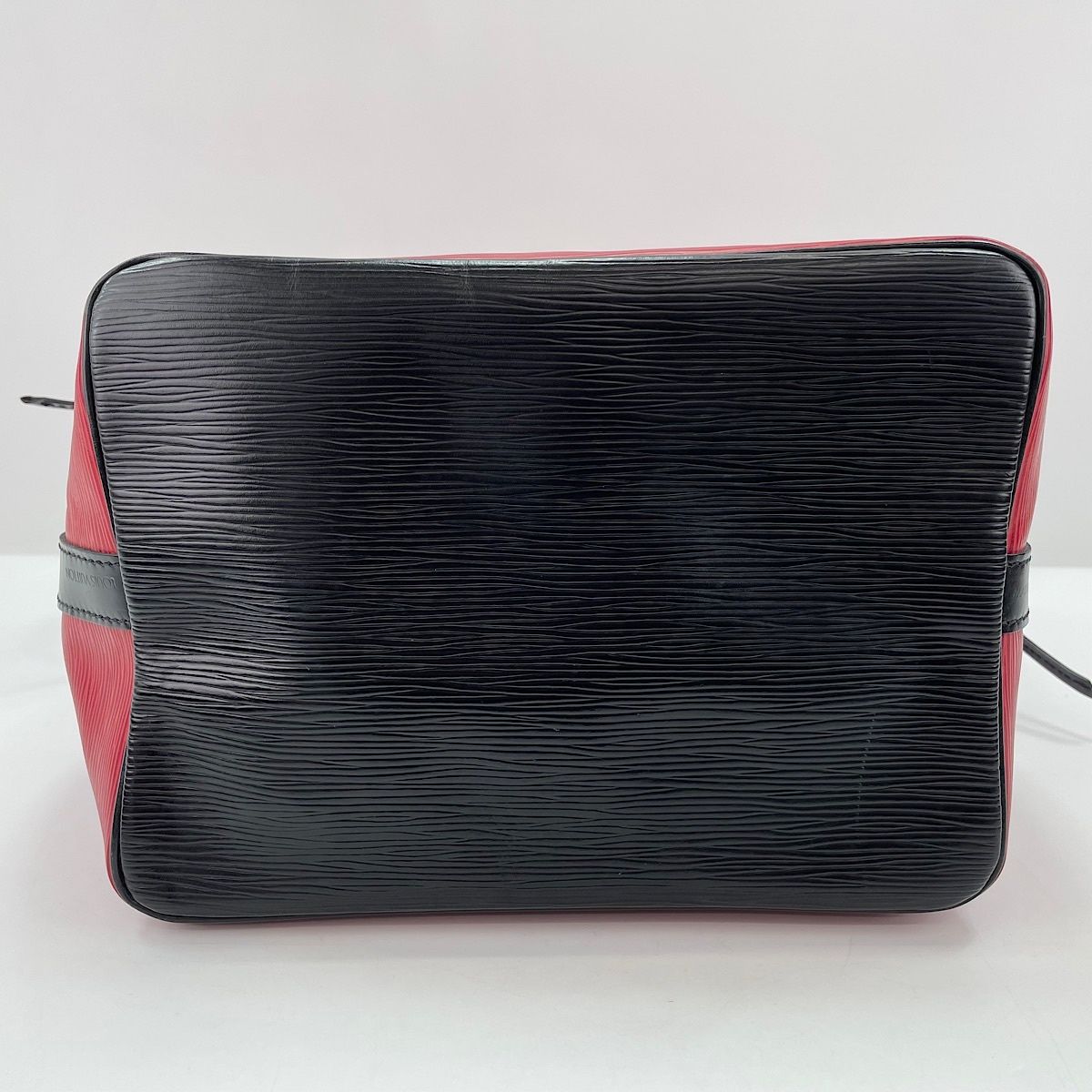 Louis Vuitton Shoulder Bag Petit — view 7