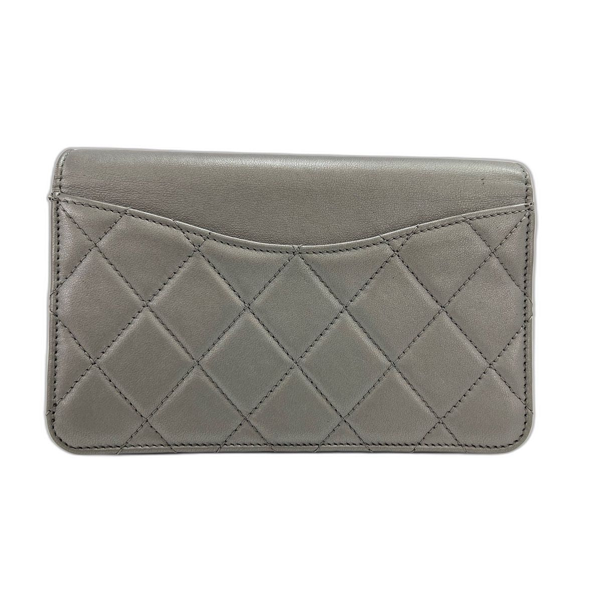 Chanel Shoulder Bag Quilted — view 2