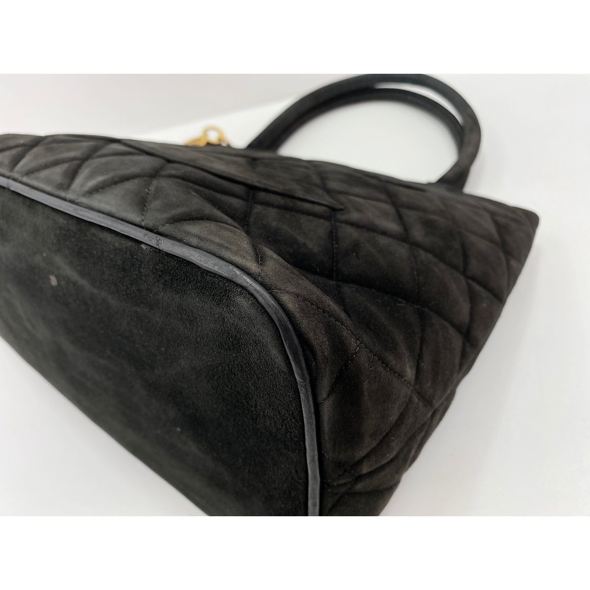 Chanel Handbag Reissue Tote — view 7