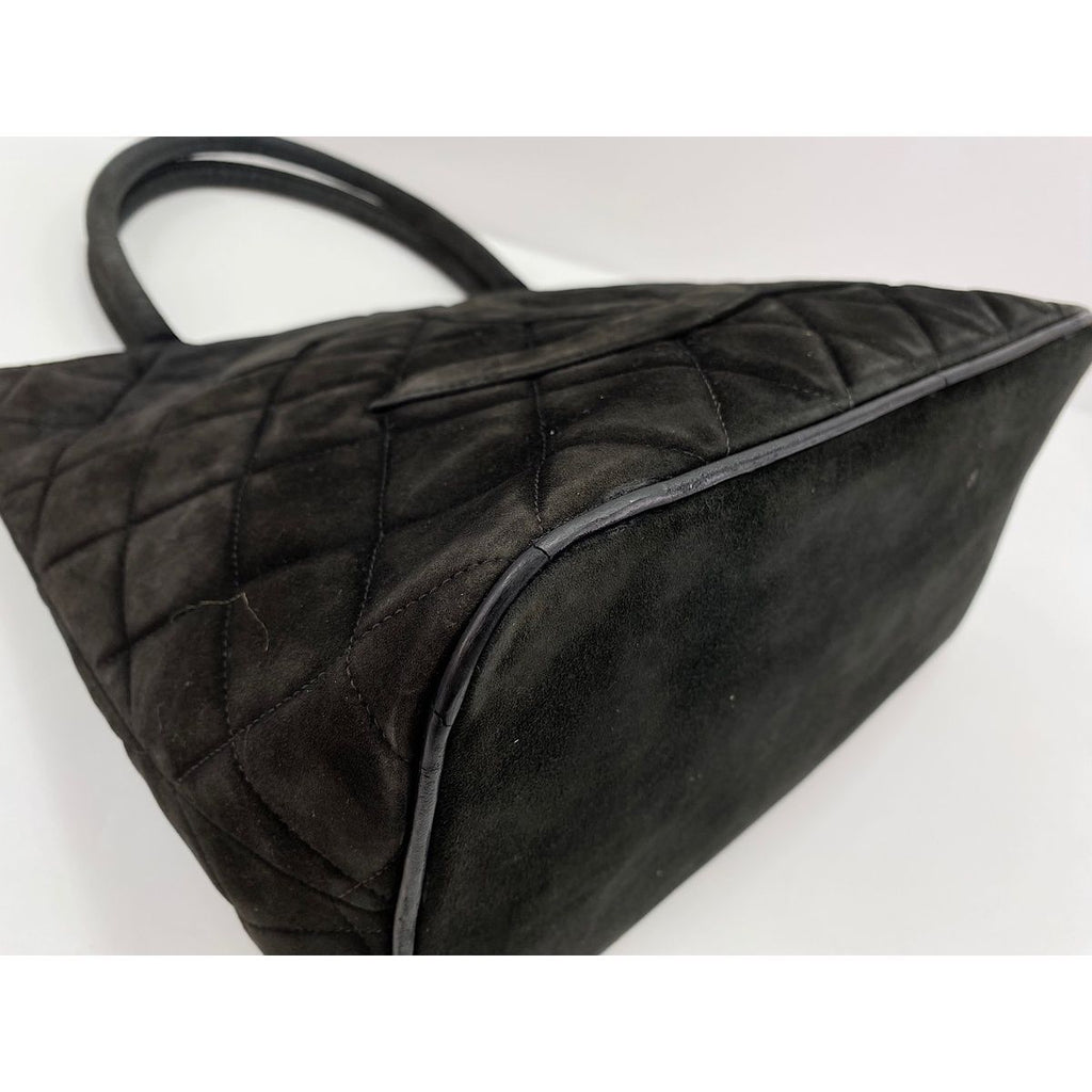 Chanel Handbag Reissue Tote — view 8