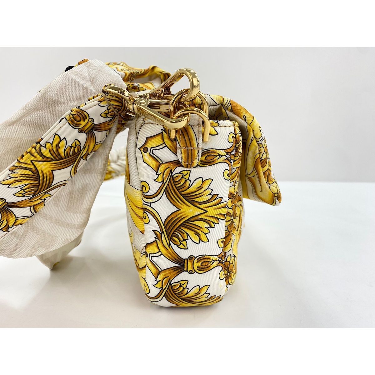 Fendi Shoulder Bag Fender Che Bucket — view 5