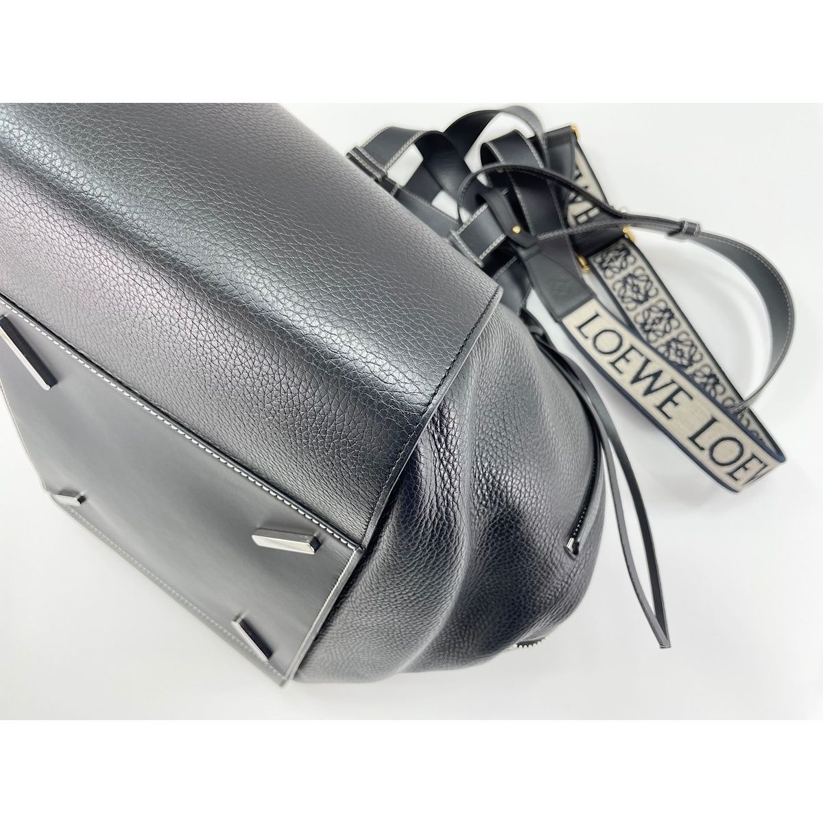 Loewe Handbag Hammock Black — view 7