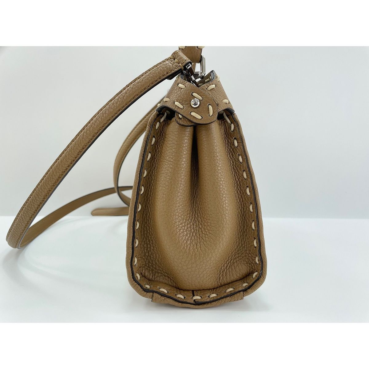 Fendi Handbag Peekaboo Beige — view 3