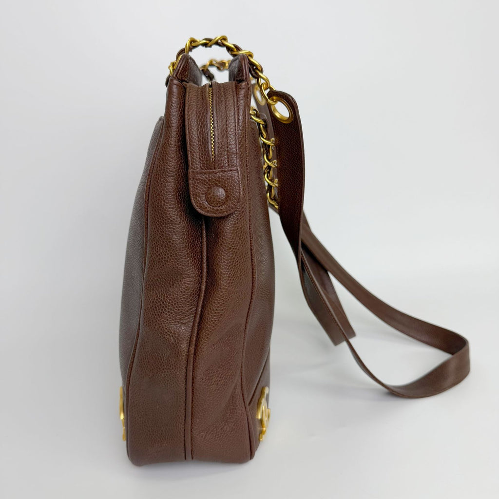 Chanel CC Logo Charm Chain Shoulder Bag Caviar Leather Brown Gold Vintage — view 5