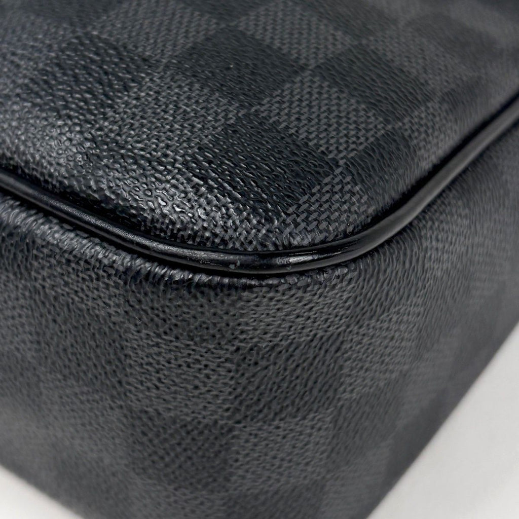 Louis Vuitton Daniel MM Shoulder Bag Damier Graphite Black — view 3