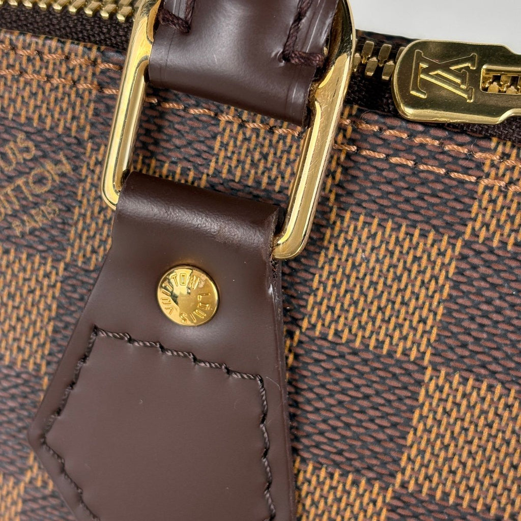 Louis Vuitton Alma Handbag Damier Brown — view 5