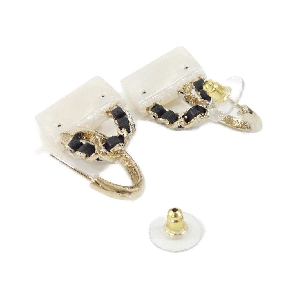 Chanel Earrings Gold — view 3