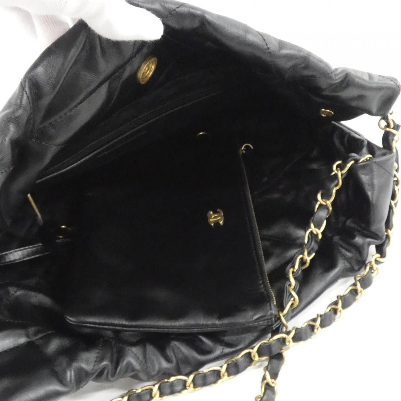 Chanel 22 Line Small Shoulder — view 5