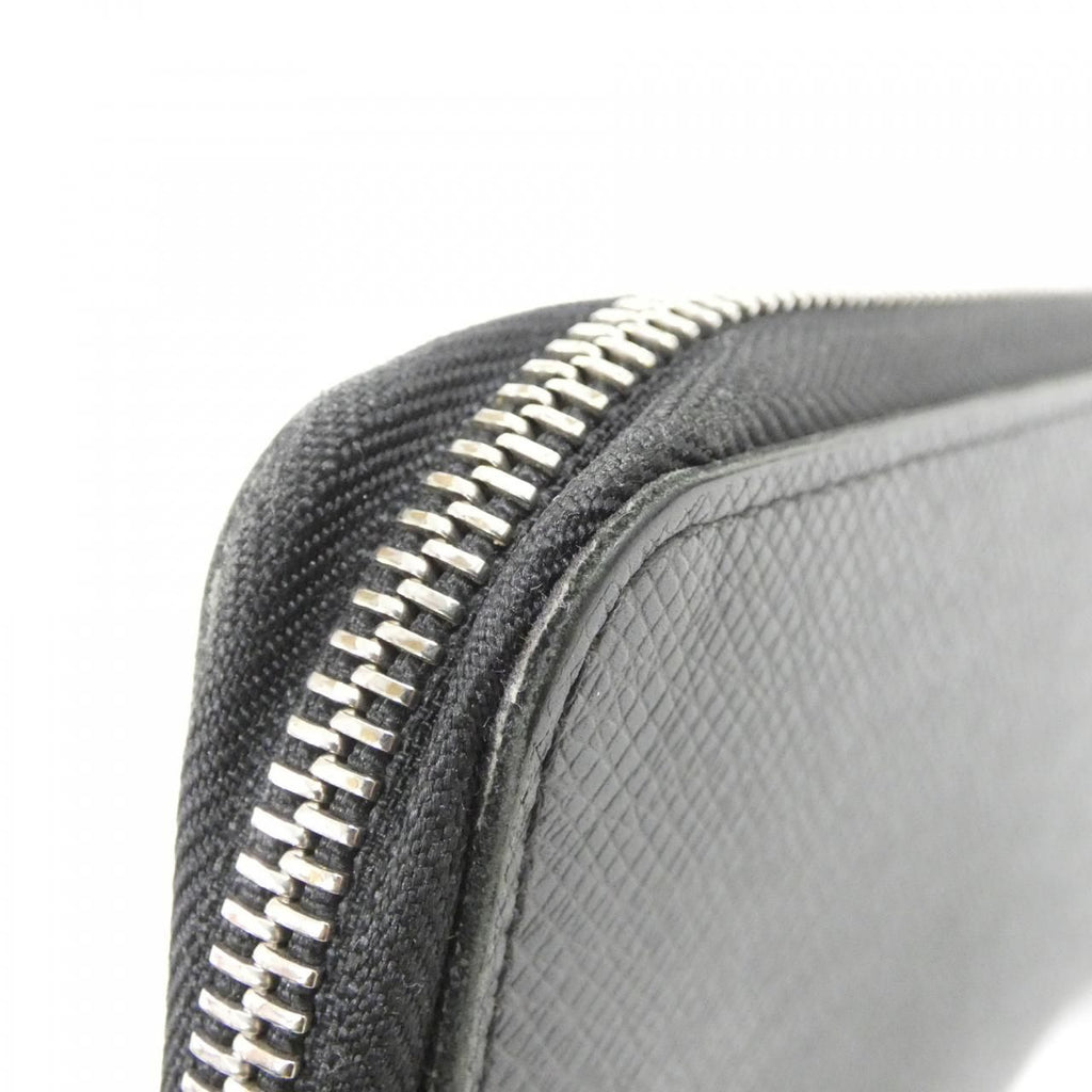 Louis Vuitton Taiga Zippy Oh Wallet — view 4