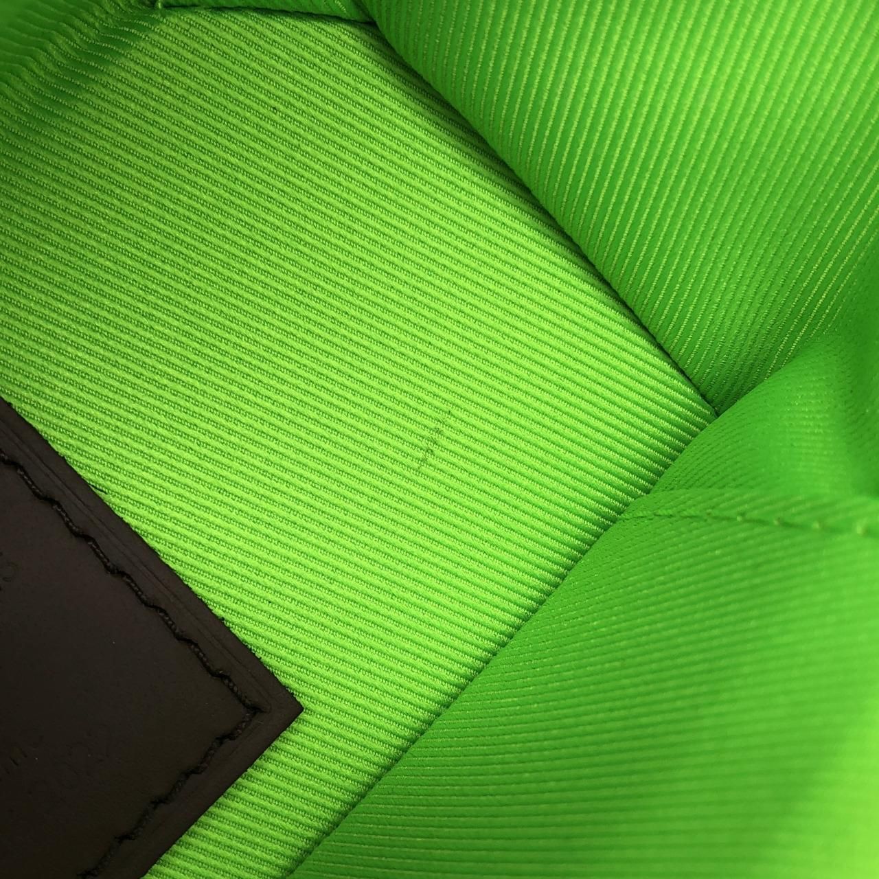 Louis Vuitton Monogram Vertical Box Trunk — view 9