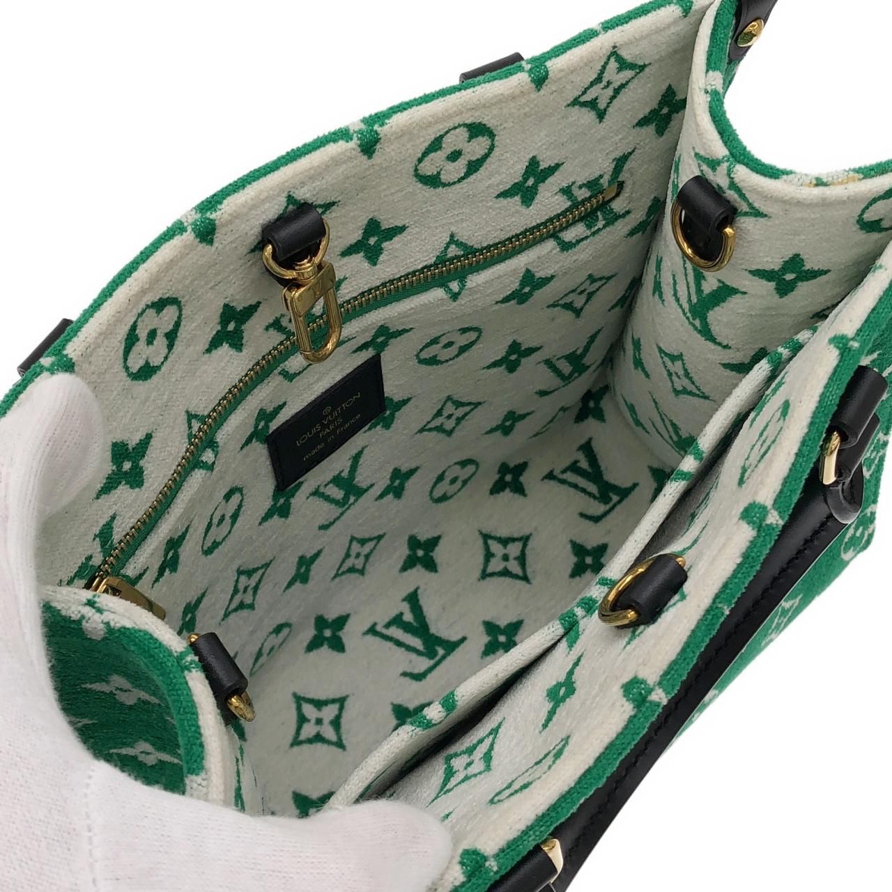 Louis Vuitton Monogram card Bell On The Go PM — view 7