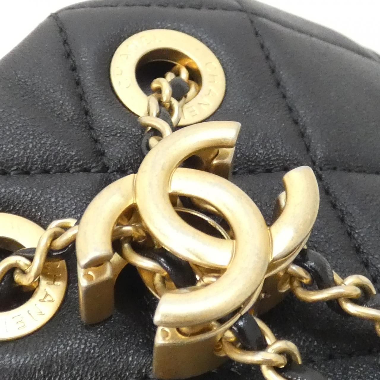 Chanel Shoulder Bag Black — view 6