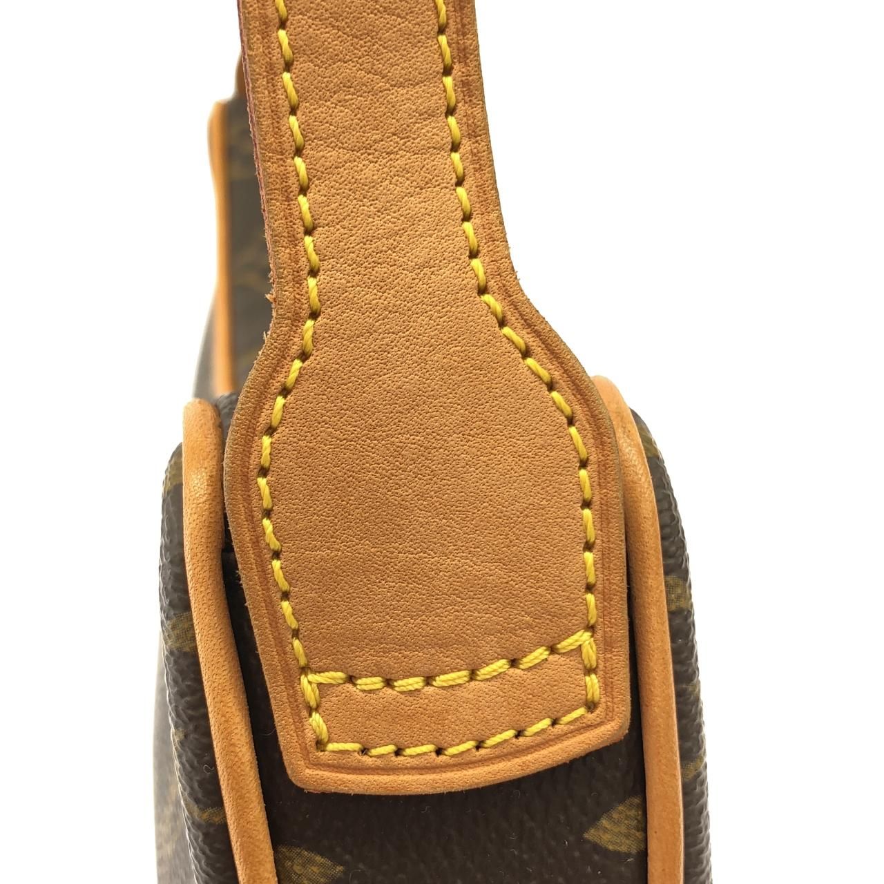 Louis Vuitton Monogram Pochette Croissant Shoulder — view 4