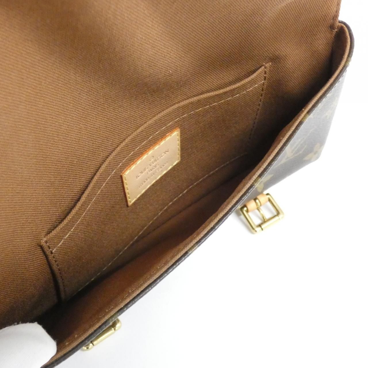 Louis Vuitton Monogram Pochette Marelle Waist — view 8