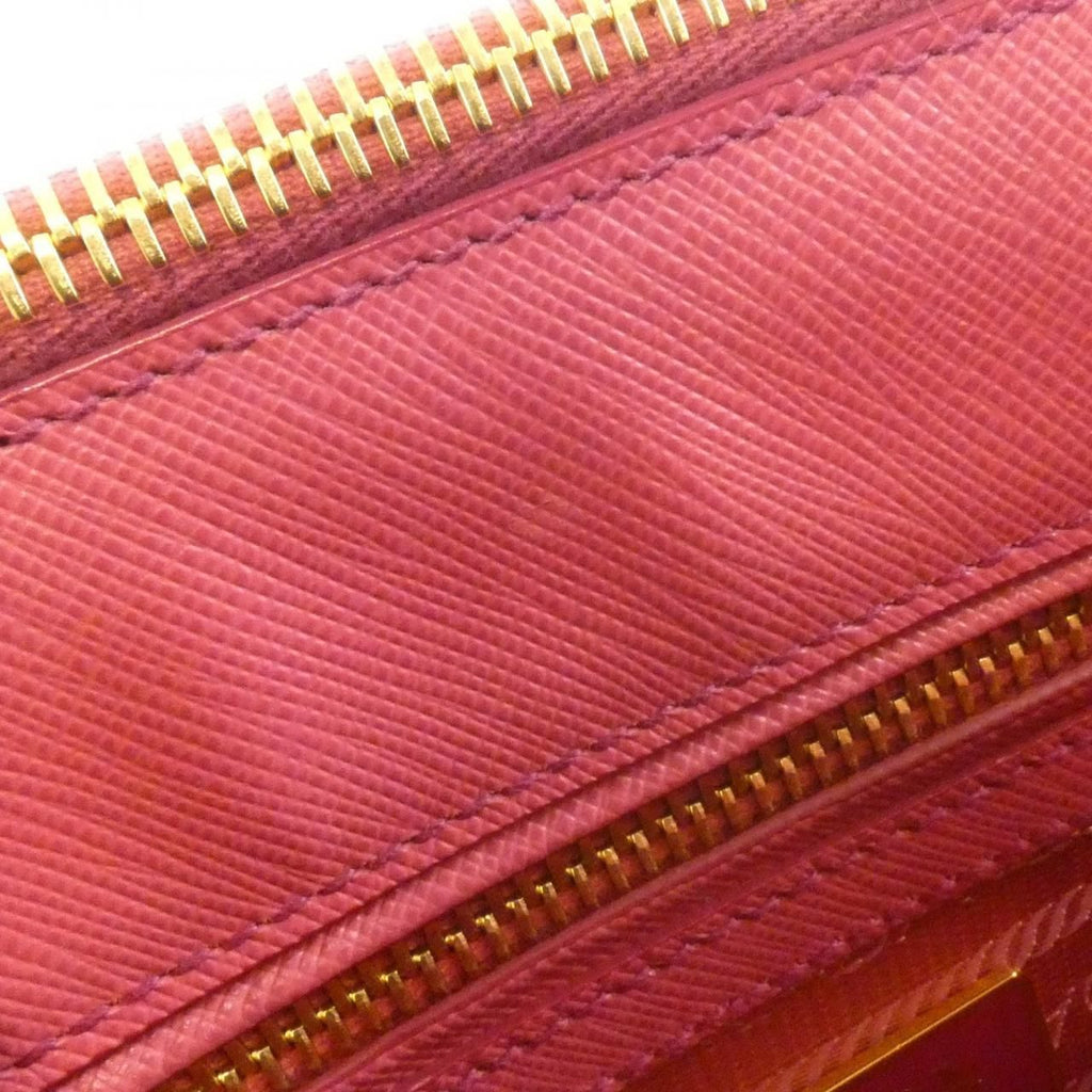 Prada Shoulder Bag Gold — view 9