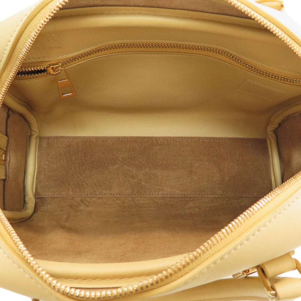 Loewe Amazona 23 2-Way Handbag Calf — view 5