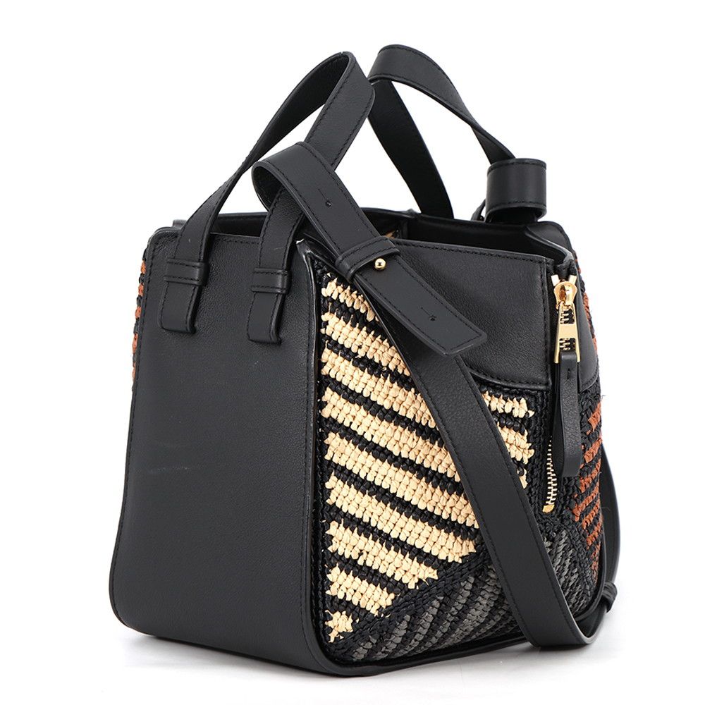 Loewe Hammock Compact Raffia Leather 2-Way Shoulder Bag Black — view 2