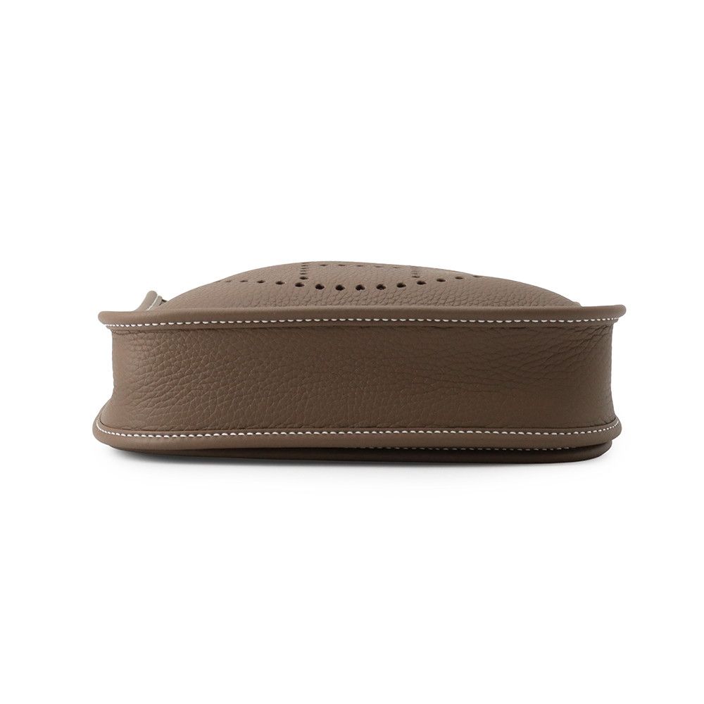 Hermes Shoulder Bag Evelyne 3 23 Etoupe Gold Taurillon Clemence — view 3