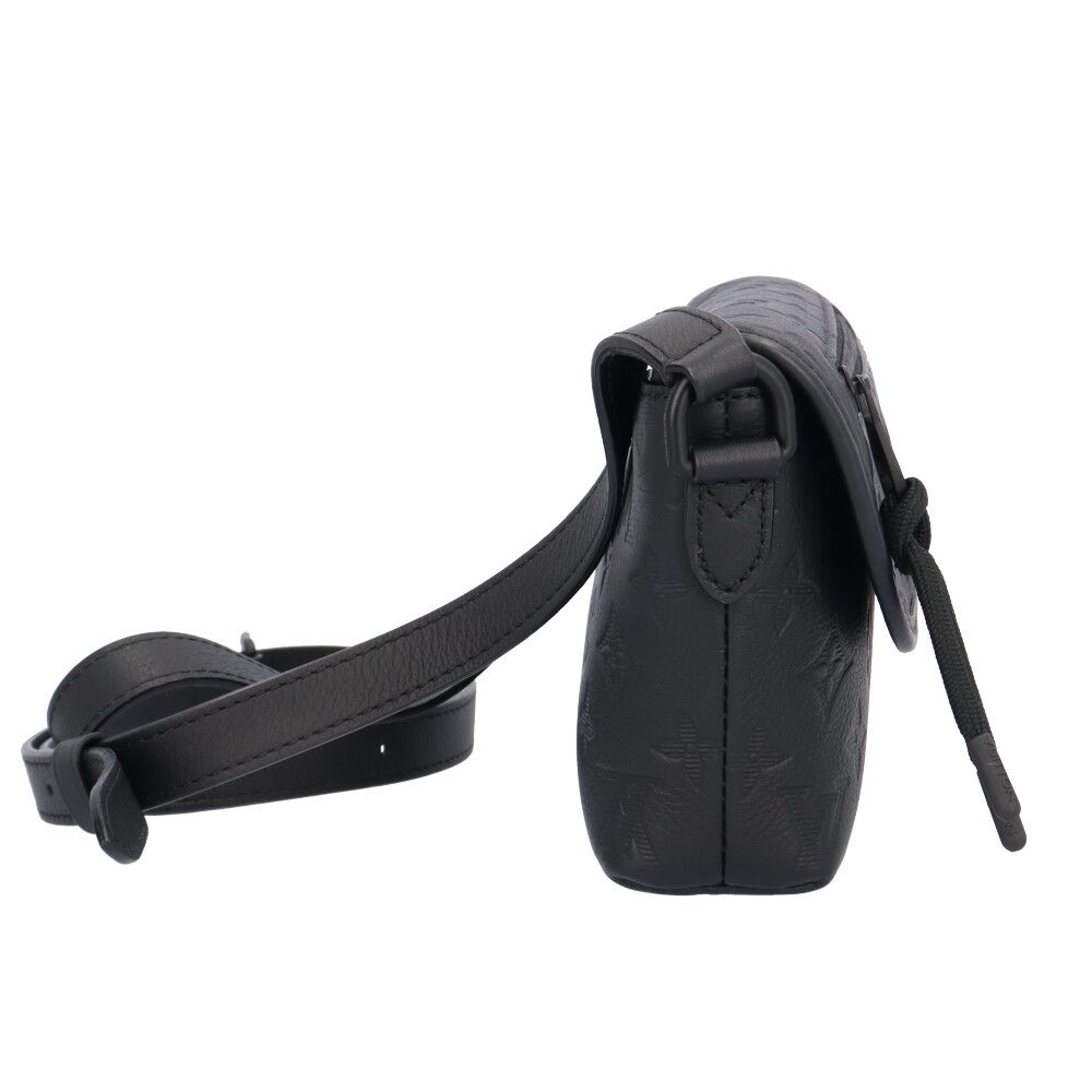 Louis Vuitton Pulse Wearable Wallet Monogram Shadow Shoulder Bag Leather Black — view 4