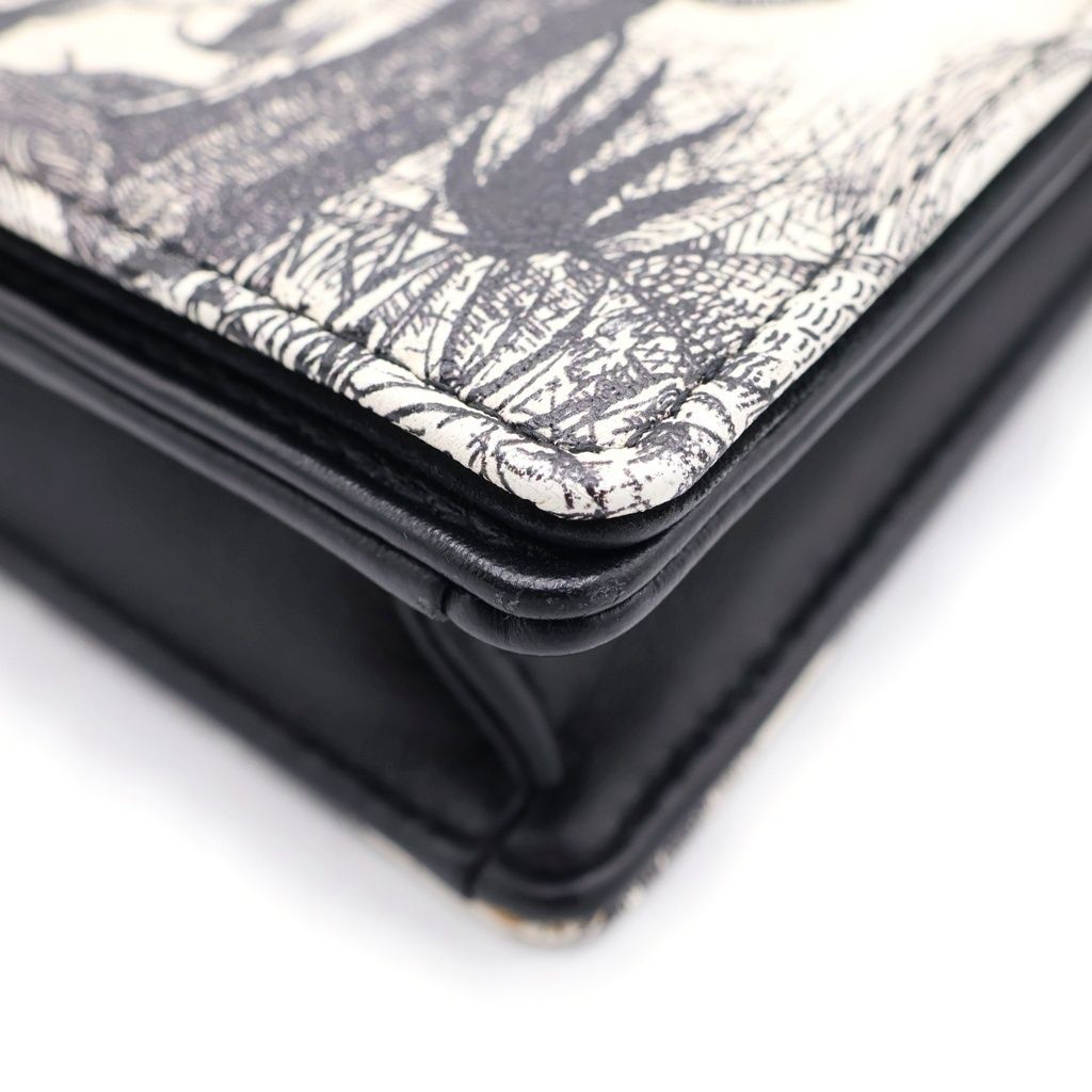 Dior ludoju Chain Wallet Shoulder Bag White Black Leather — view 5