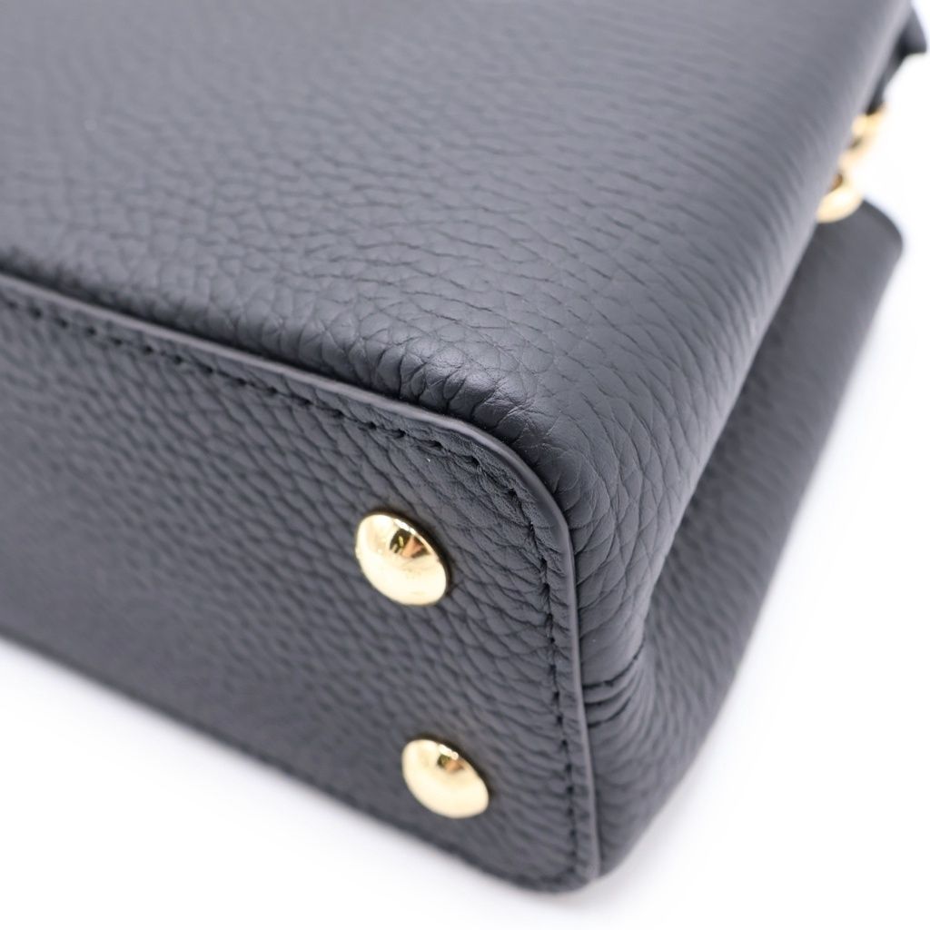 Louis Vuitton Capucines Mini Handback 2-Way Shoulder Shell Gold Leather Black — view 5