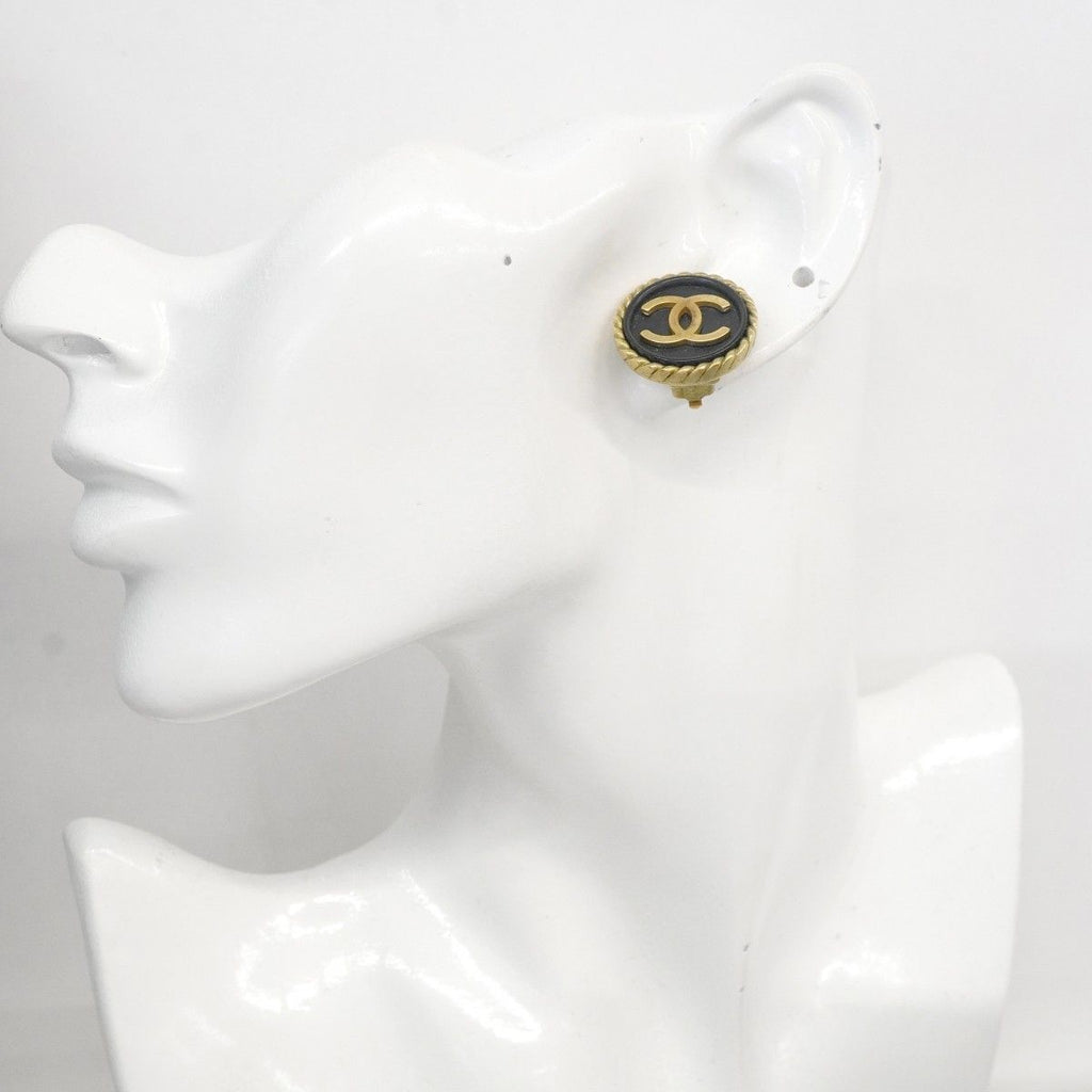 Chanel Earrings Vintage CC Logo Round — view 5