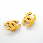 Chanel Earrings CC Logo Gold Plated — view 2