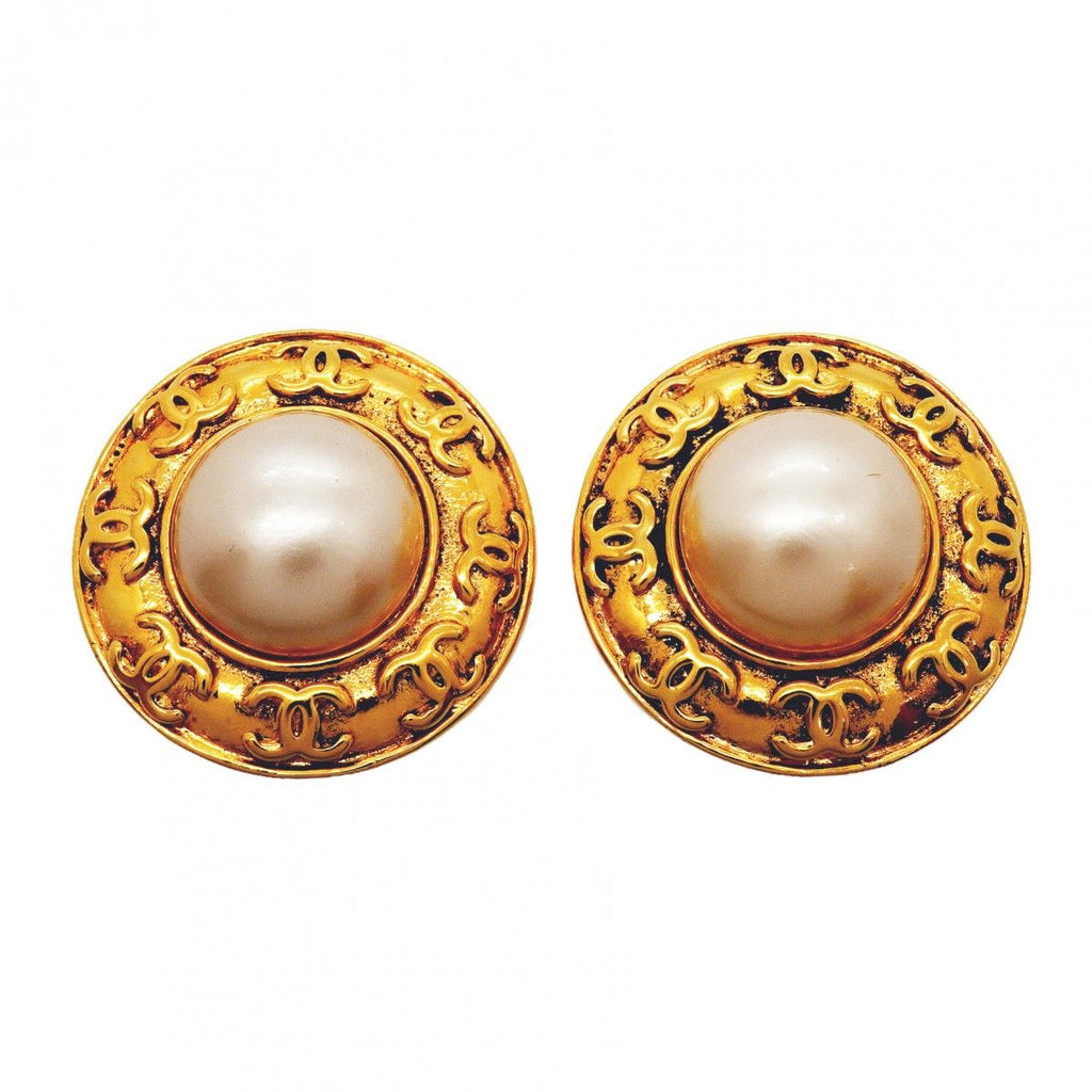 Chanel Earrings CC Logo Round