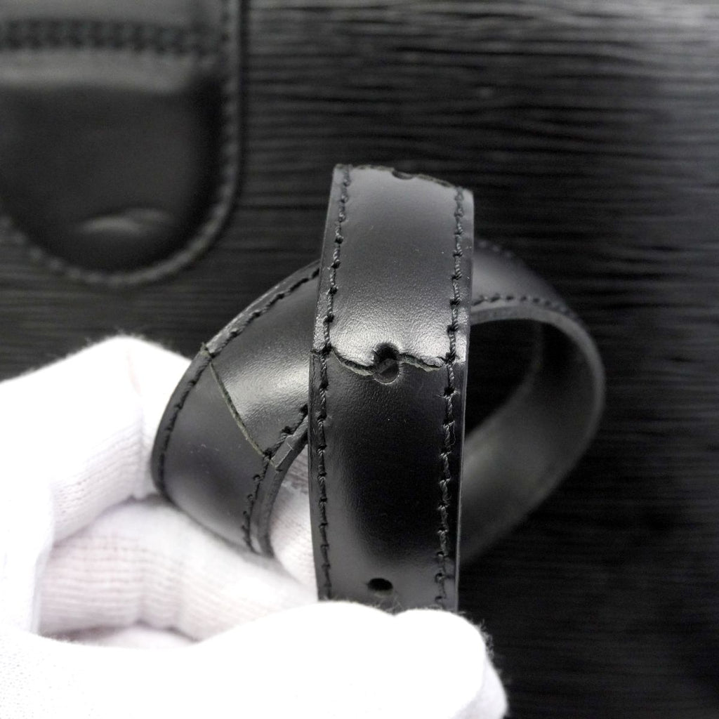 Louis Vuitton Shoulder Bag Epi Capuchin Noir — view 7
