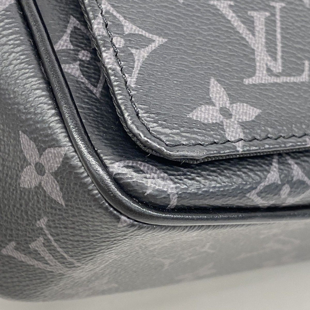 Louis Vuitton Shoulder Bag Monogram Eclipse District Black — view 6
