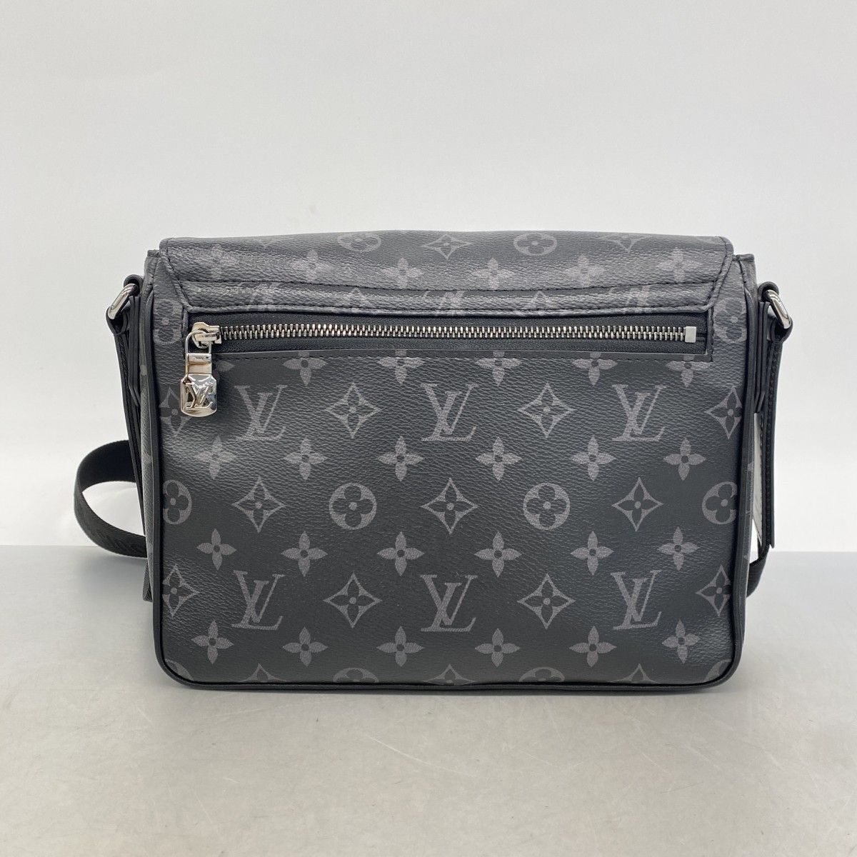 Louis Vuitton Shoulder Bag Monogram Eclipse District Black — view 8