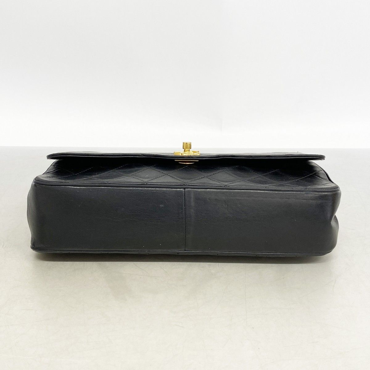 Chanel Shoulder Bag Quilted Lambskin Black Gold — view 3