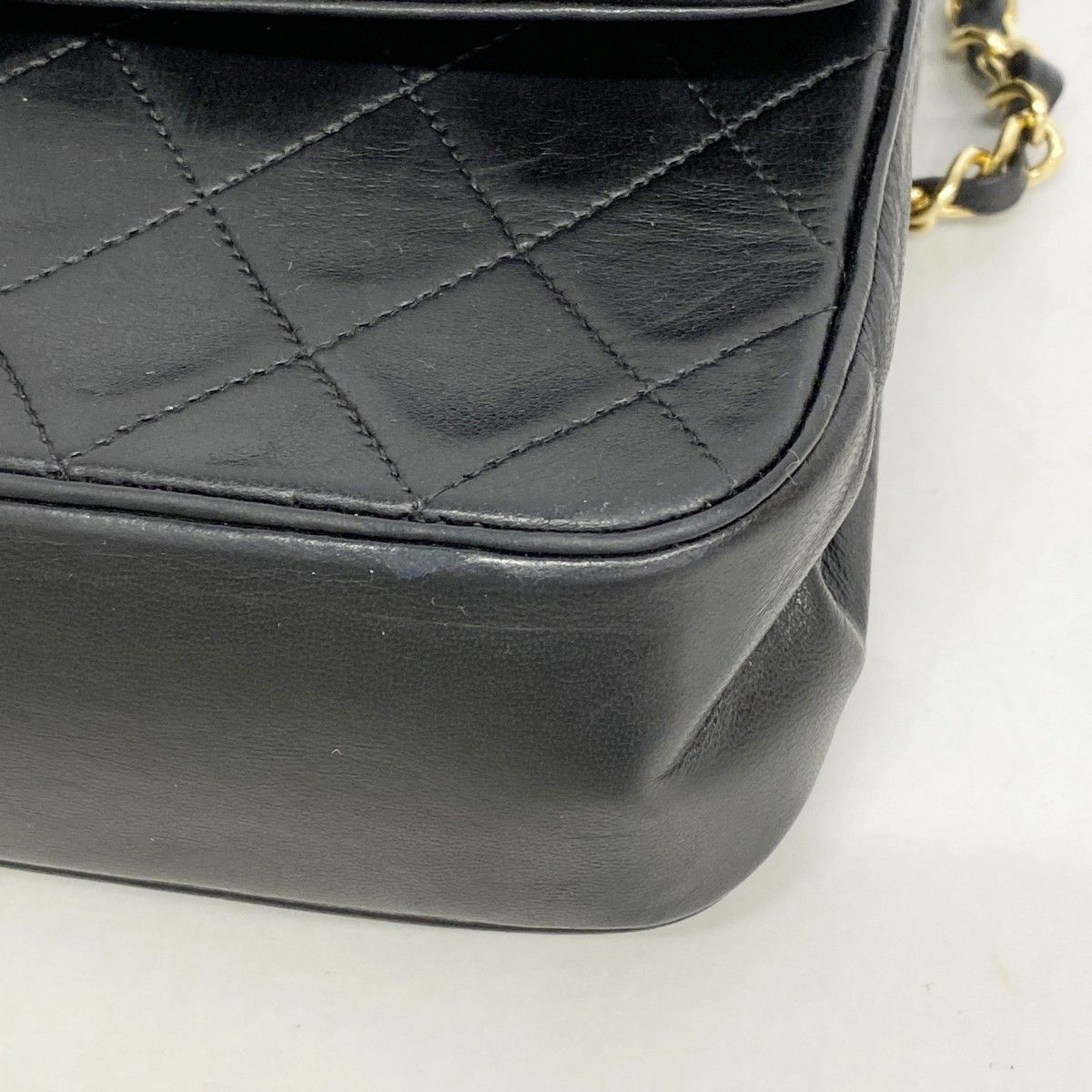 Chanel Shoulder Bag Quilted Lambskin Black Gold — view 6