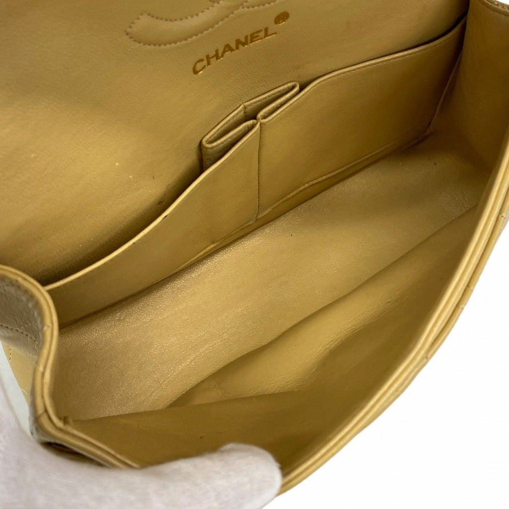 Chanel Shoulder Bag Quilted Lambskin Beige Gold — view 4