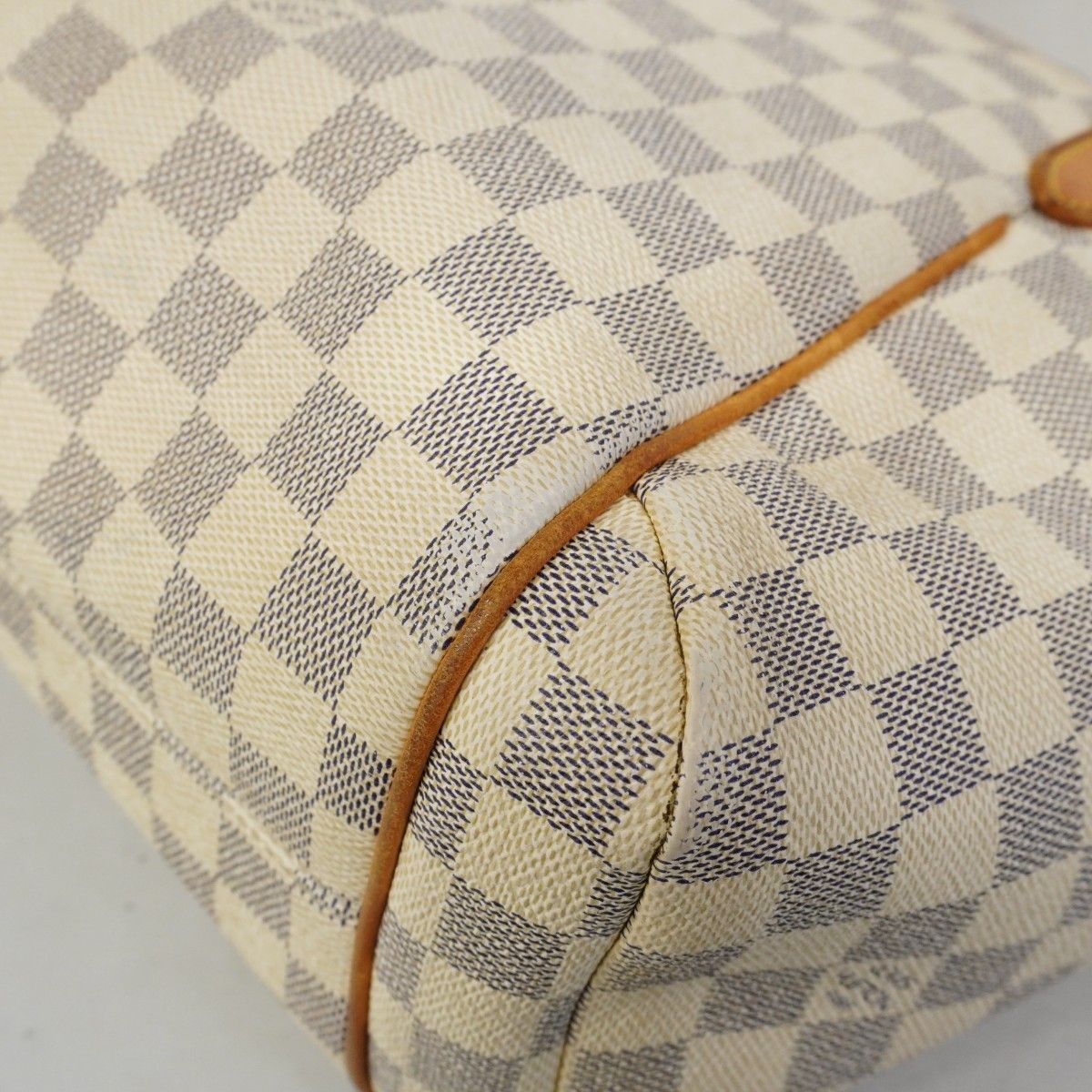 Louis Vuitton Tote Damier Azur Totally PM White — view 7