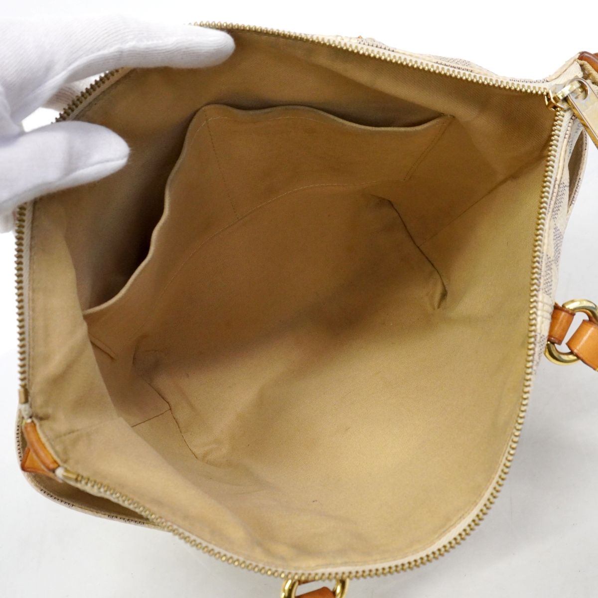 Louis Vuitton Tote Damier Azur Totally PM White — view 4