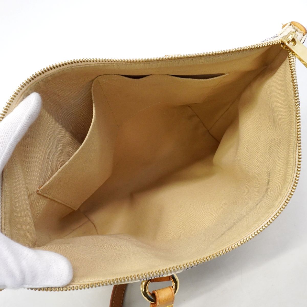 Louis Vuitton Tote Damier Azur Totally PM White — view 4