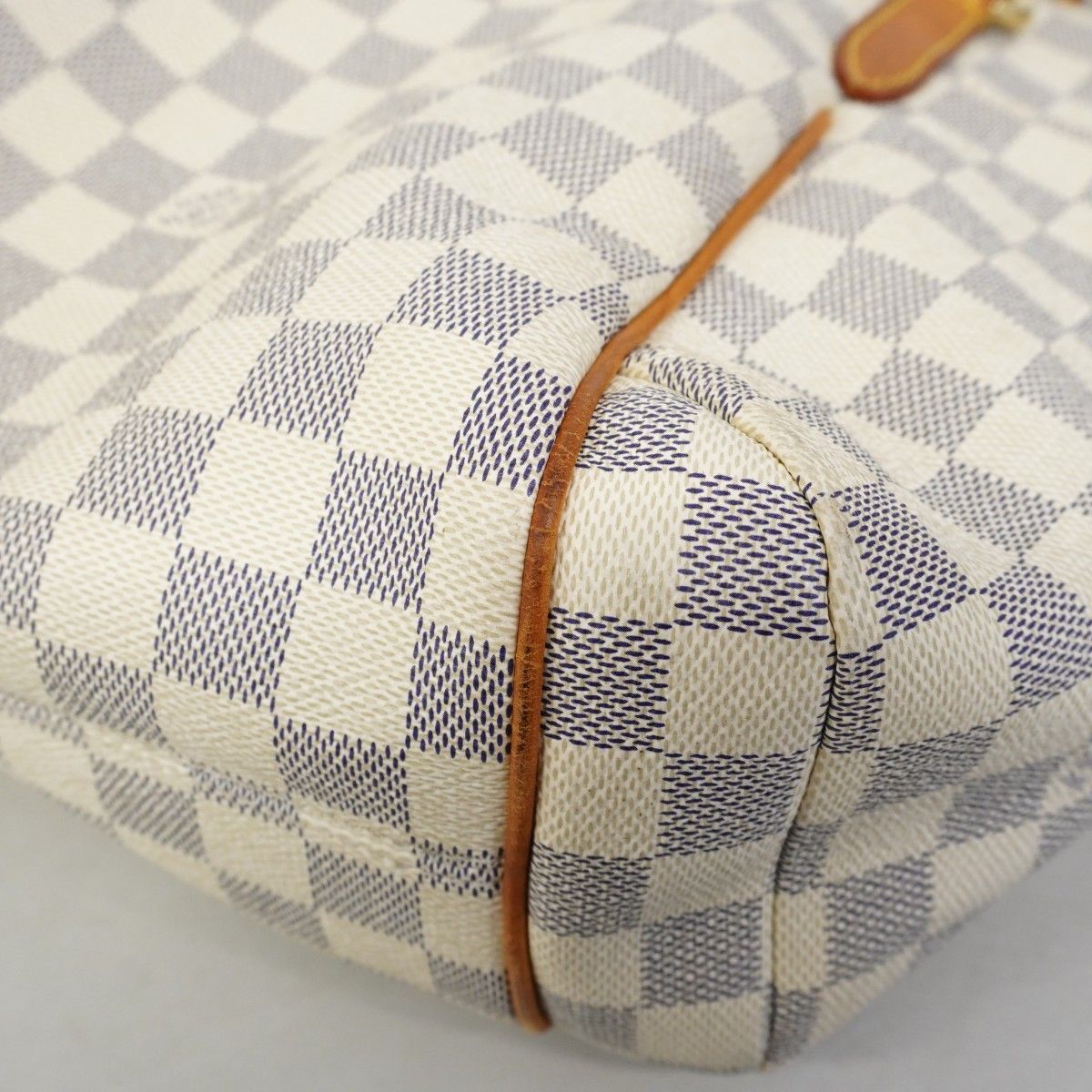 Louis Vuitton Tote Damier Azur Totally PM White — view 6