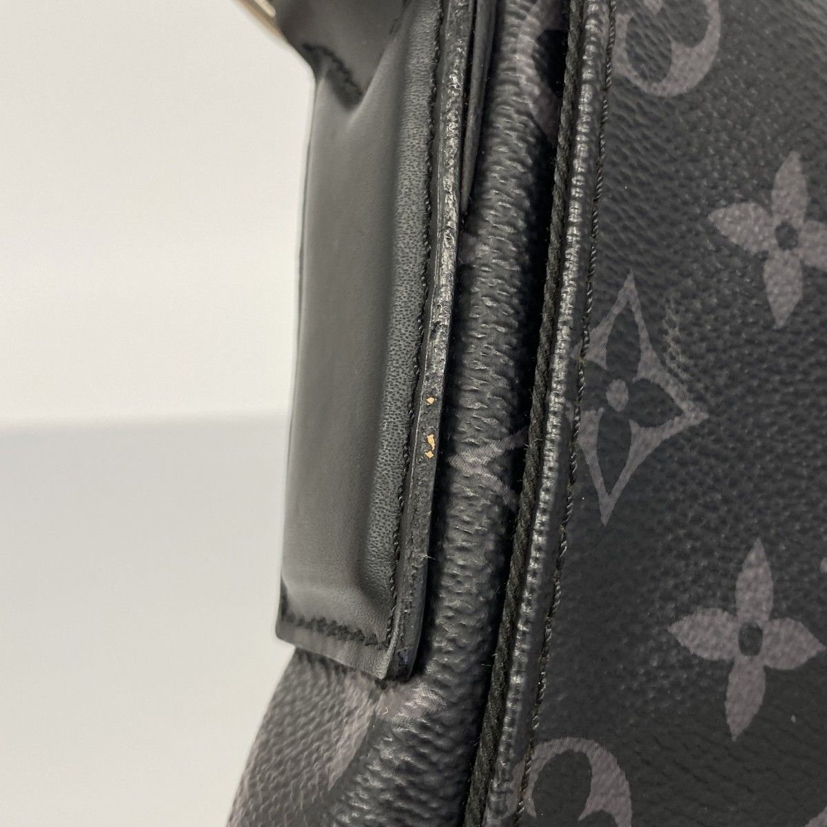 Louis Vuitton Shoulder Bag Monogram Eclipse District Black — view 7