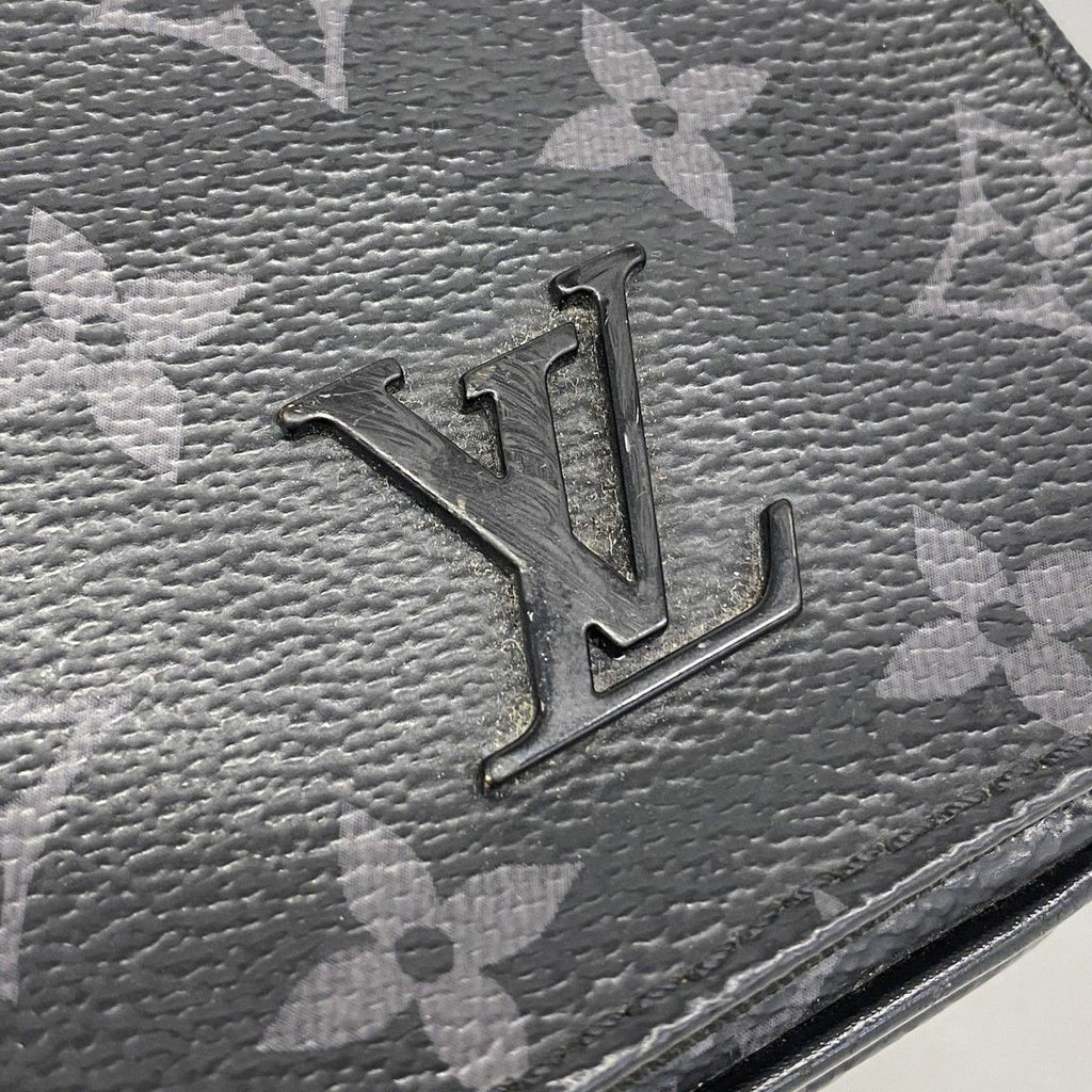 Louis Vuitton Shoulder Bag Monogram Eclipse District Black — view 8