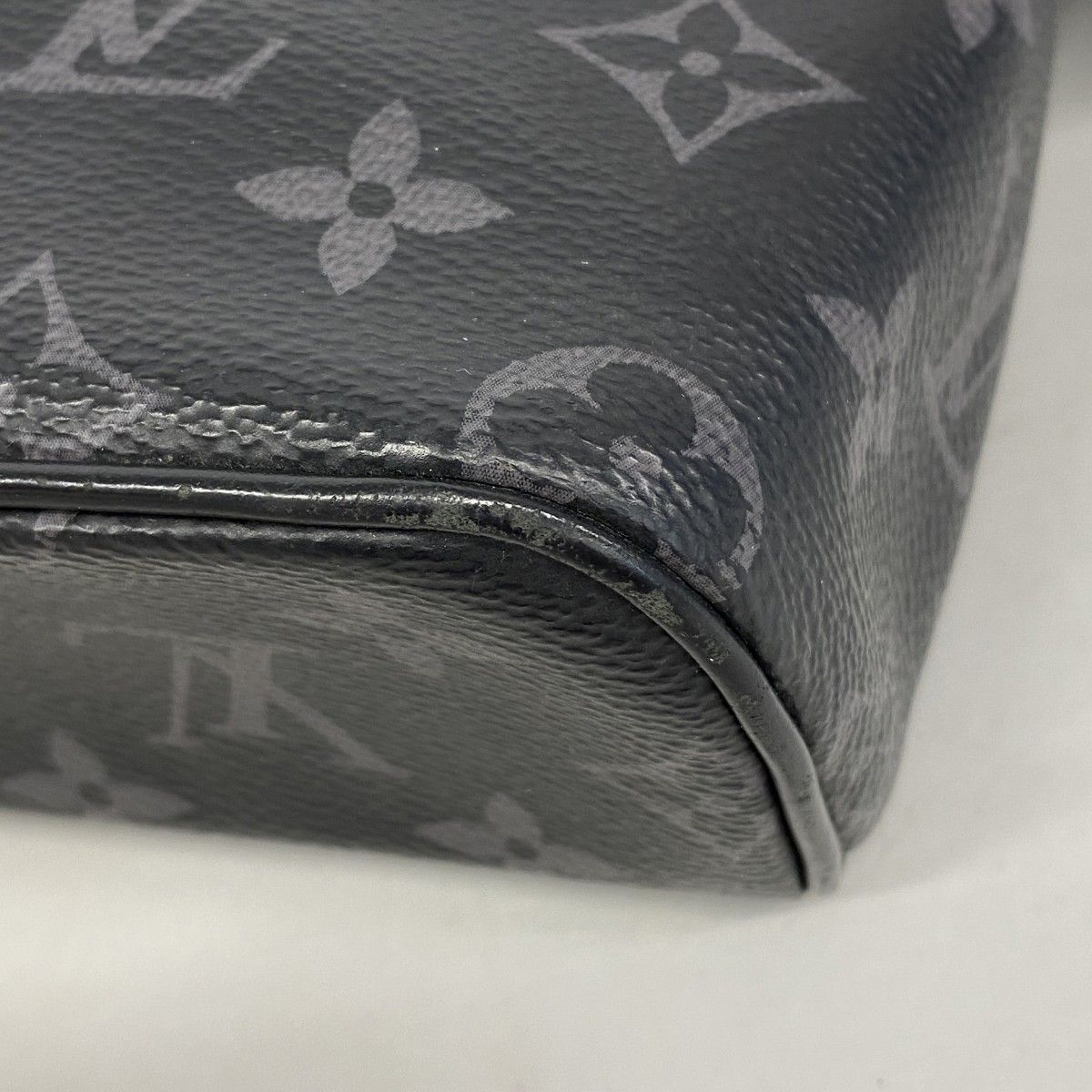 Louis Vuitton Shoulder Bag Monogram Eclipse District Black — view 6