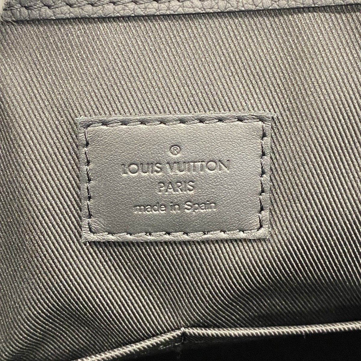 Louis Vuitton Tote Aerogram Takeoff Black — view 5
