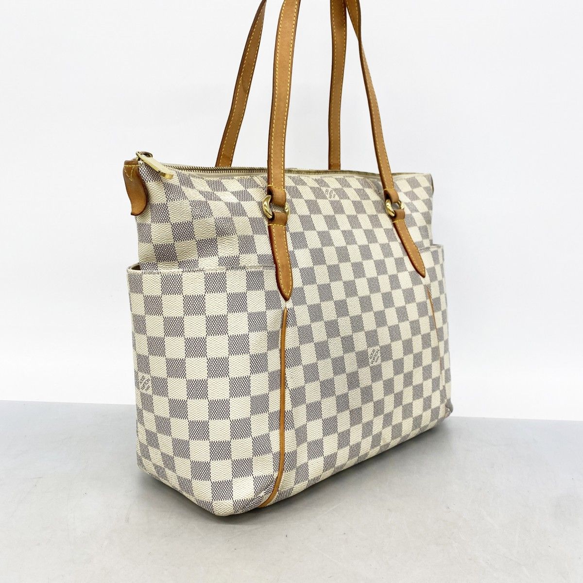 Louis Vuitton Tote Damier Azur Totally MM White — view 2