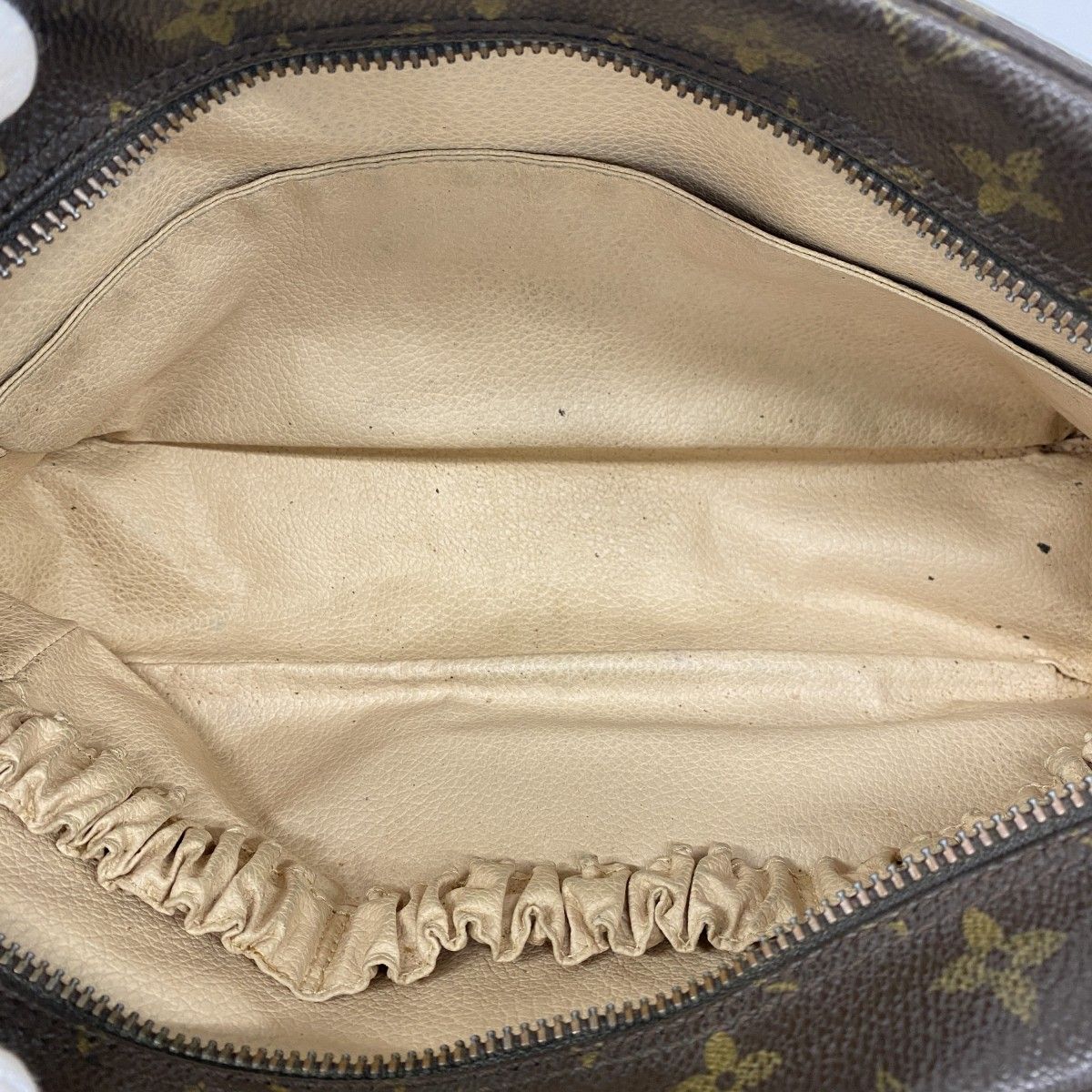Louis Vuitton Pouch Monogram Trousse Toilet 28 Brown — view 4