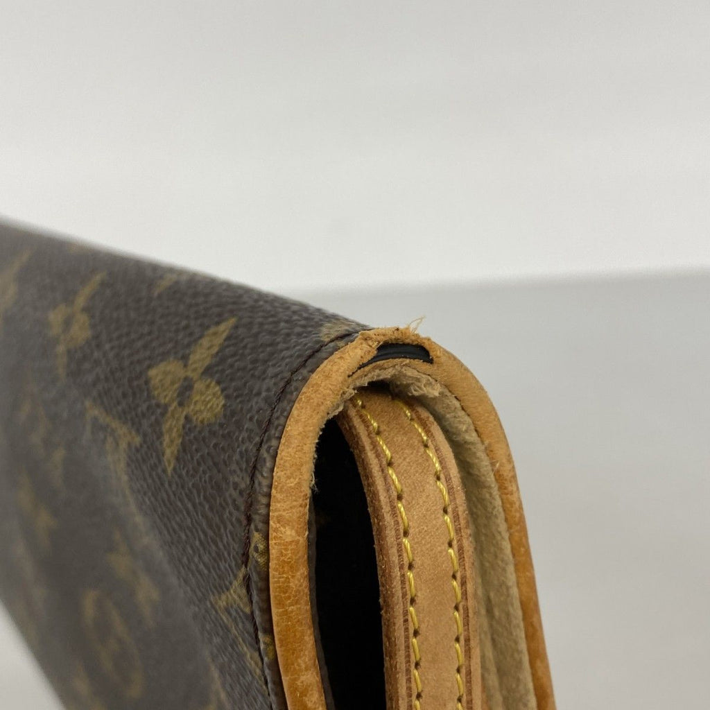 Louis Vuitton Shoulder Bag Monogram Pochette Twin GM Brown — view 6