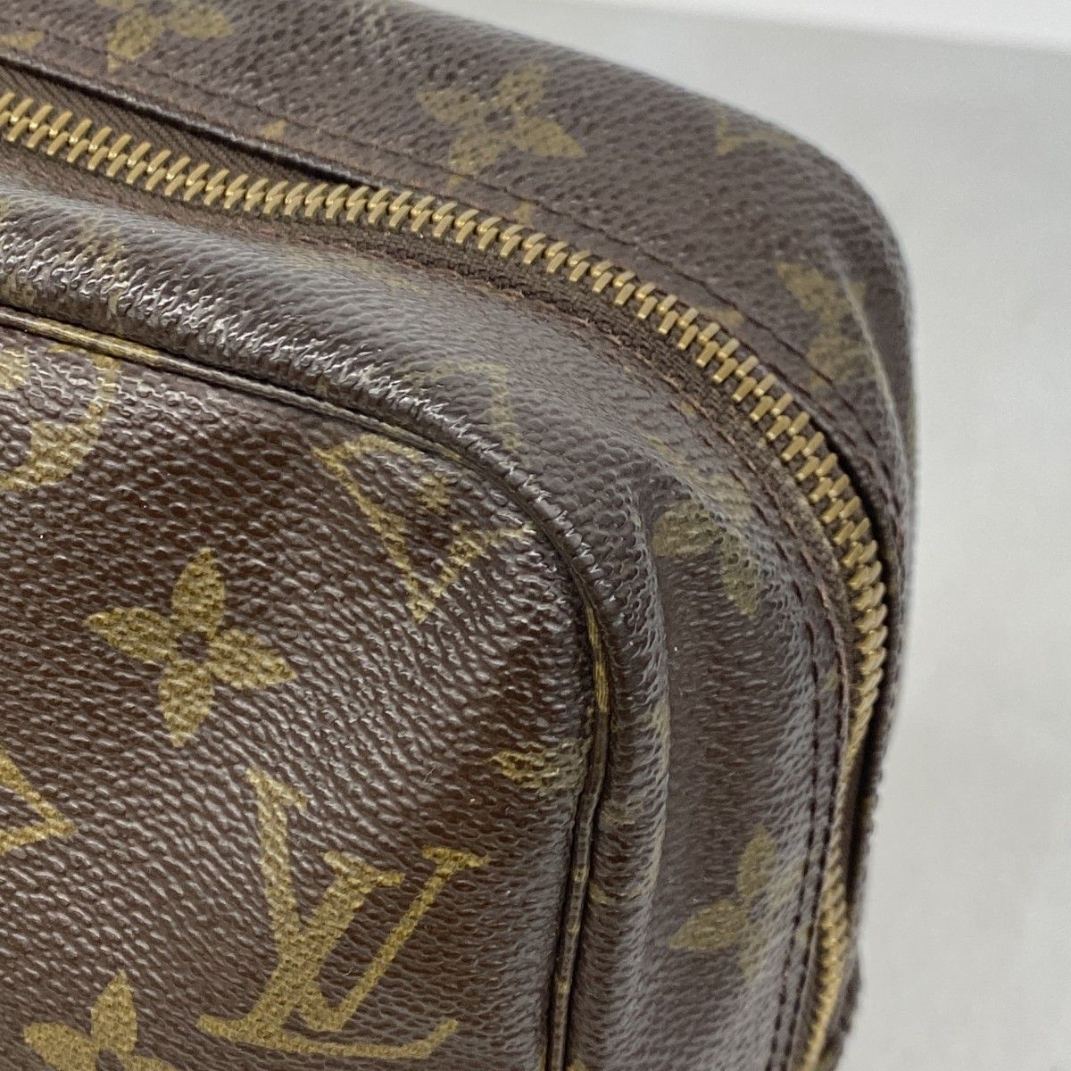Louis Vuitton Pouch Monogram Trousse Toilet 28 Brown — view 8