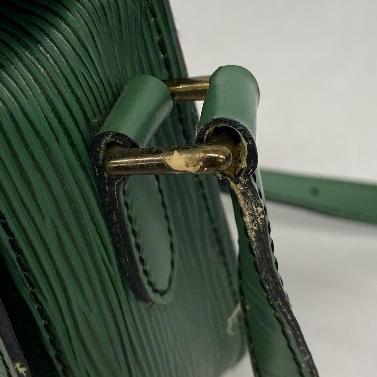 Louis Vuitton Shoulder Bag Epi Saint Cloud Borneo Green — view 8